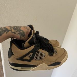Jordan 4 Retro Fossil